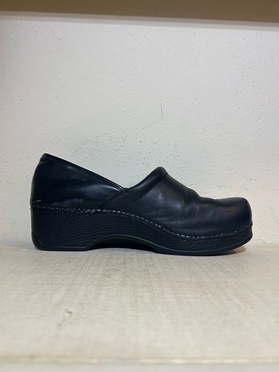G.H. Bass & Co. Shoes - G.H. Bass & Co. Black Leather Slip-On Clog